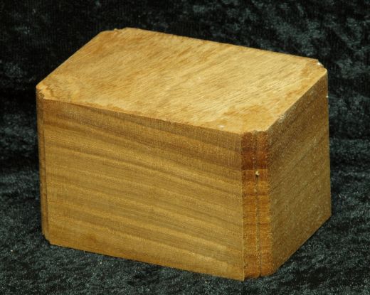 Base with milling edge