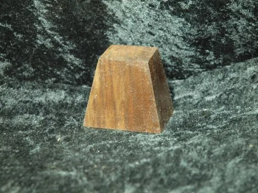 Bust base with three sloping sides