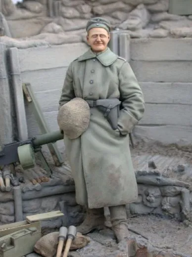 08/15 MG Schütze mit MG and Grabenteil