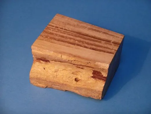 Base with natural edge