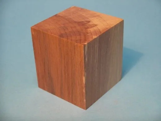 Sockel mit zwei Farben