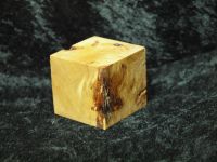 Sockel mit schöner Maserung