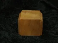 Sockel mit Fräskante