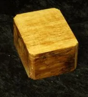 Base with black grain and with milling on the side